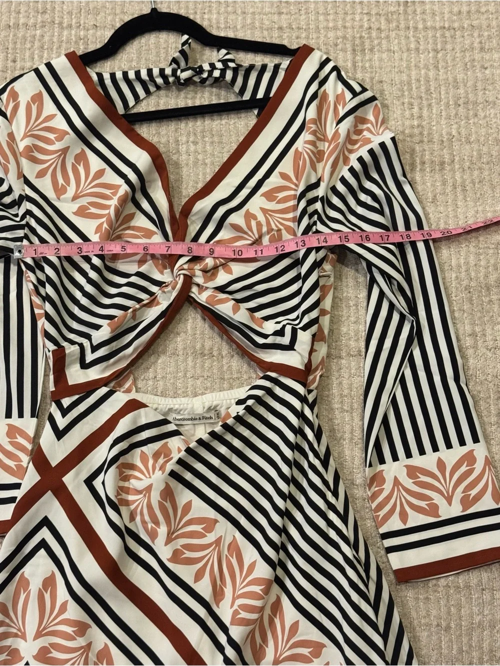 Abercrombie & Fitch Long Sleeve Twist Front Cutout Maxi Dress Medium